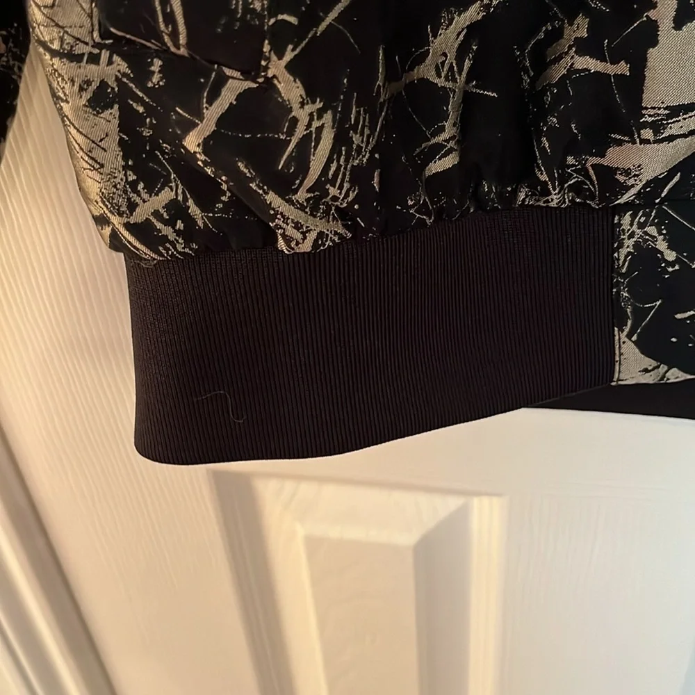 H&M Gold and Black Bomber Jacket - Picture 4 of 11